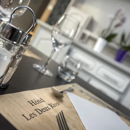Logis Hotel Restaurant Les 2 Rives - Chambres Climatisees - A75, En Bordure De Riviere Banassac