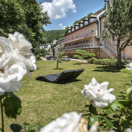 Logis Restaurant Les 2 Rives - A75, En Bordure De Riviere Szálloda Banassac