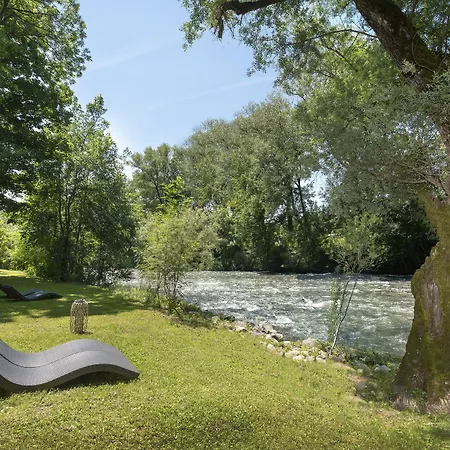 Logis Restaurant Les 2 Rives - A75, En Bordure De Riviere فندق Banassac